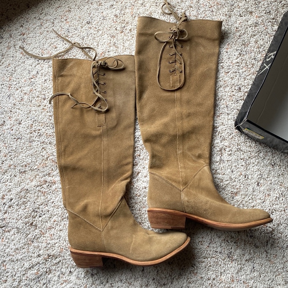 BX by Bronx suede boot size 8 in camel only worn twice